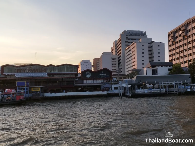Prannok Pier (Tha Wang Lang)
